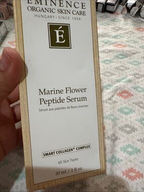 Marine Flower Peptide Serum - White